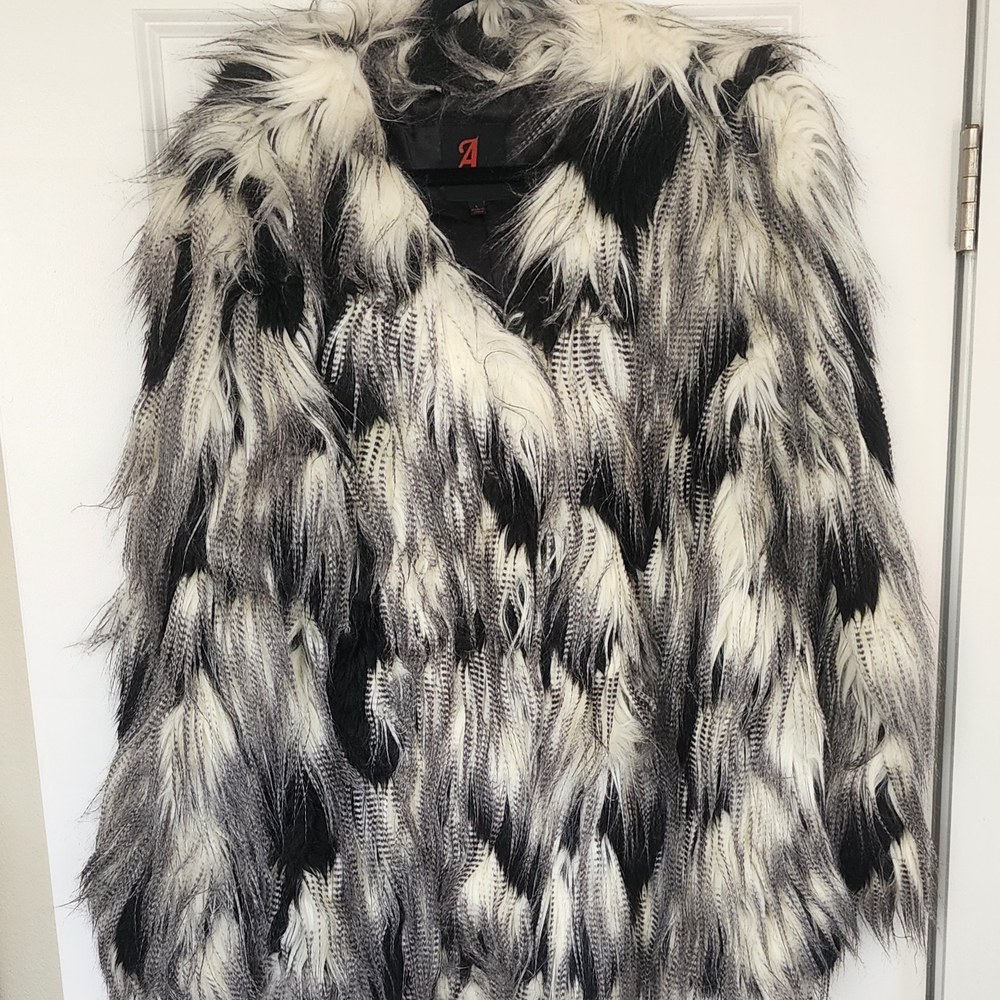ADRIENNE LANDAU MULTI-COLOR FAUX FUR LONG SLEEVE COAT SIZE L FEATHERED ABSTRACT - Picture 5 of 9